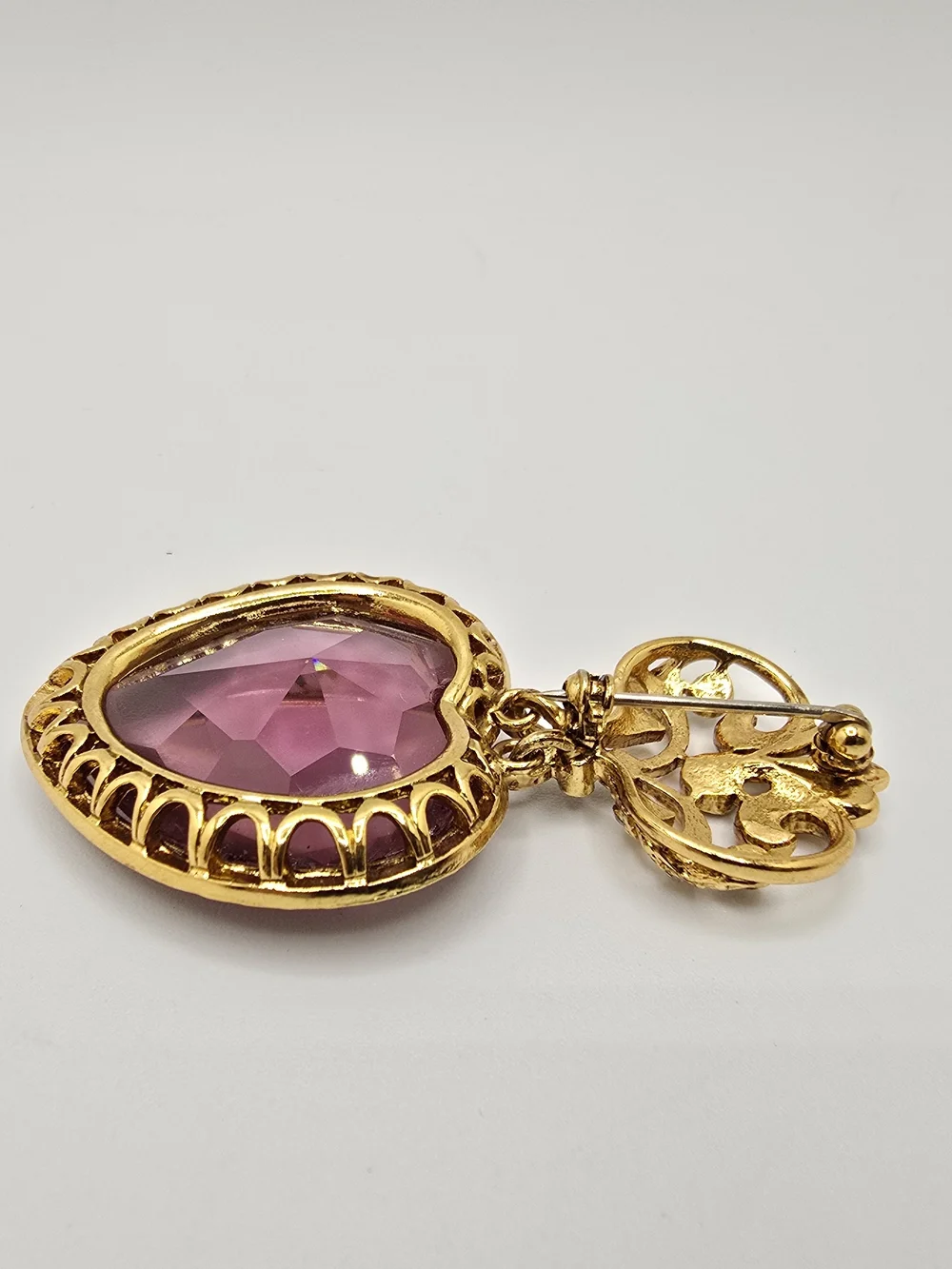 Vintage Purple Crystal Heart Brooch Rhinestone Gold Tone Articulated 2.25